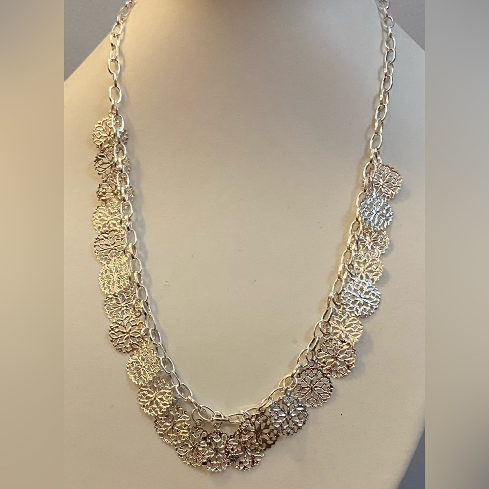 NEW Silver Disc charms necklace